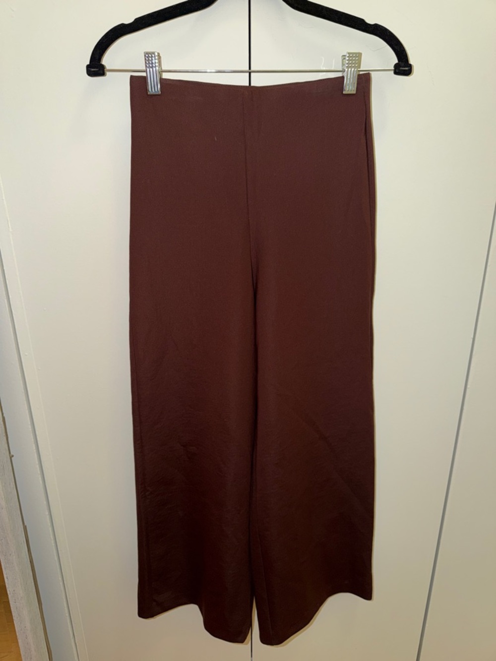 Wide-Leg Women’s Pants in Deep Burgundy